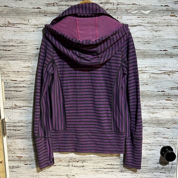 Lululemon zip up hoodie size  6 - Picture 9 of 13